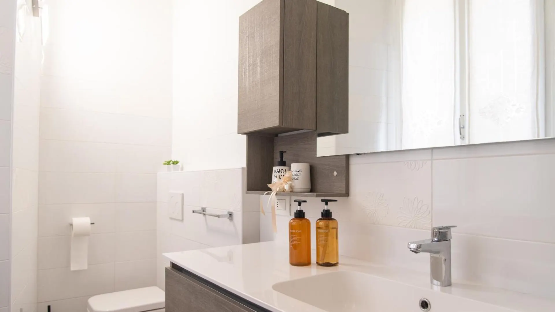 Apartment Tra Il Borgo E Il Lago Lovere Italy